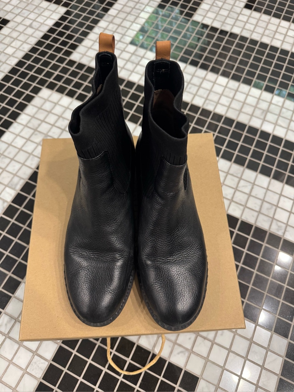 Gentle Souls Best Chelsea Black Leather Ankle Boots Size 10